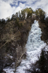 Frozen waterfall in Idaho Springs Colorado © 2022 L. Eilee S. George