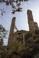 Ruins up on Mt. Falcon in Colorado © 2021 L. Eilee S. George